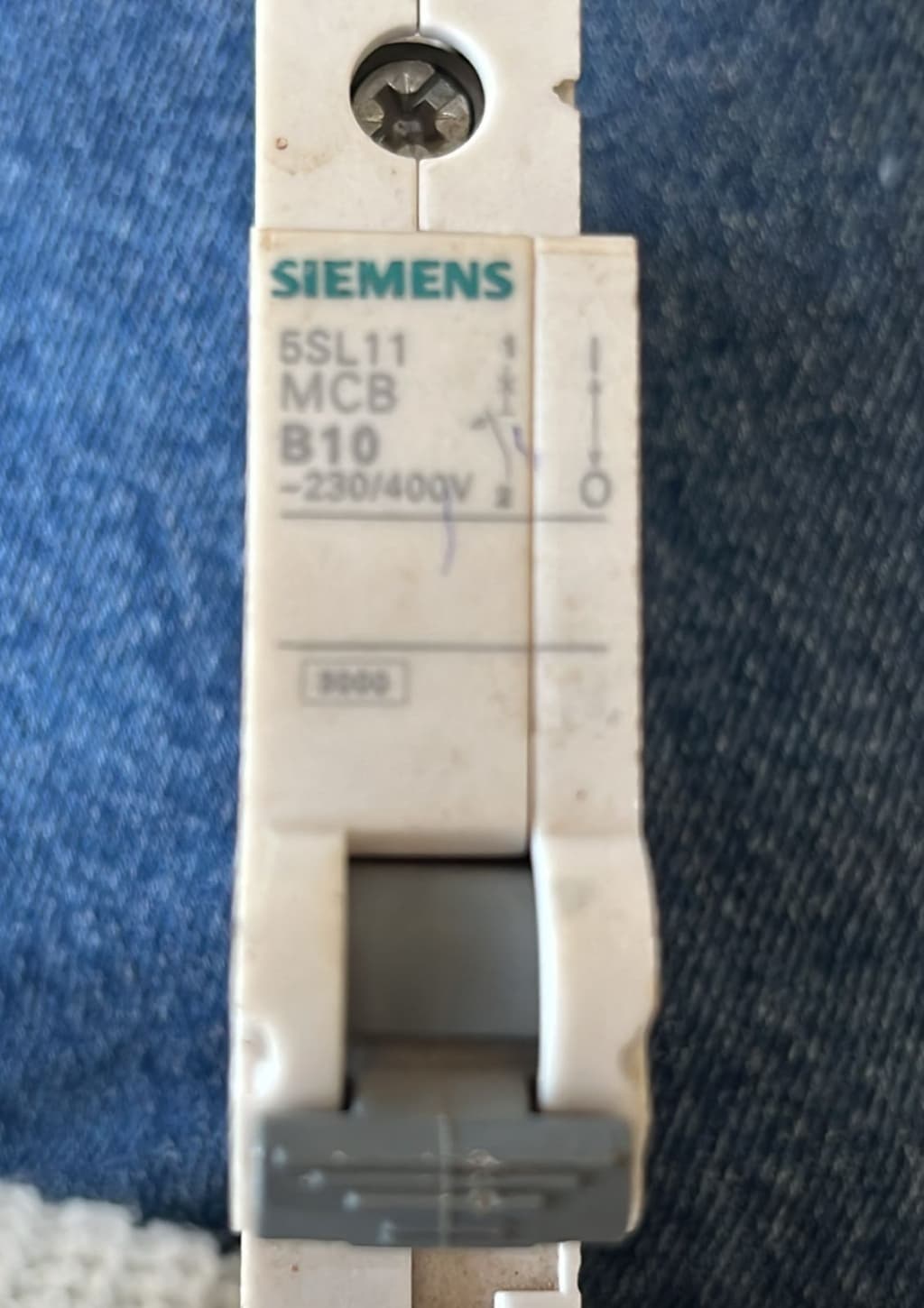 Disjuntor 5sl11106mb Unipolar 1p Curva B 10a Siemens